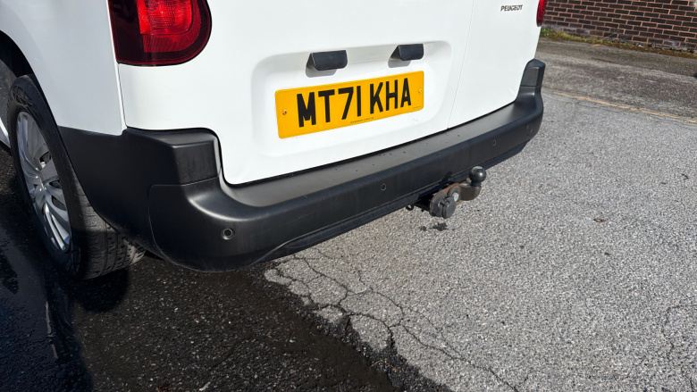 Peugeot Partner Long Diesel 850 1.5 BlueHDi 100 Professional Premium Crew Van